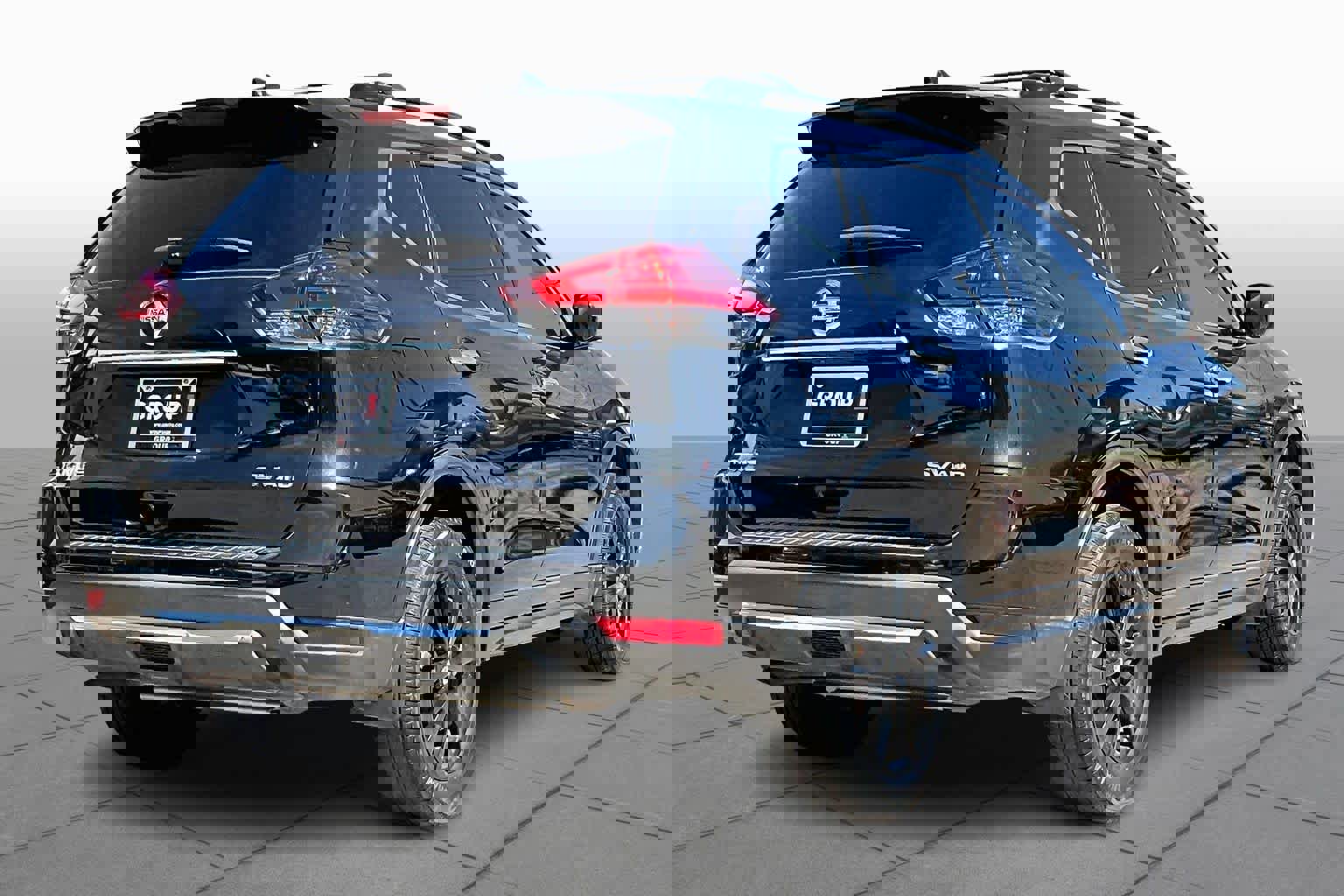 Used 2017 Nissan Rogue SV w/ Midnight Edition Package image 13