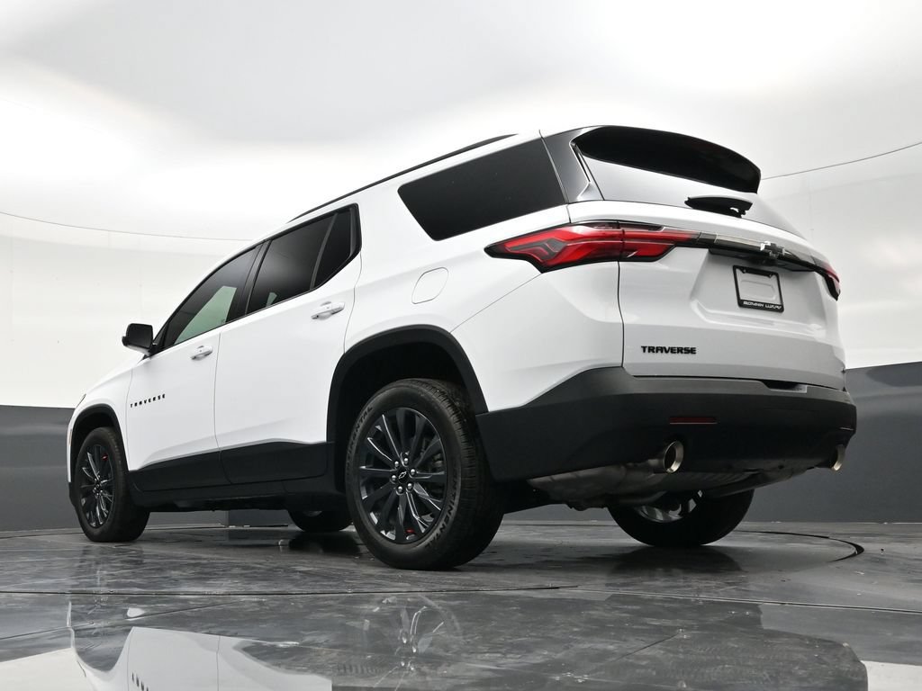 Used 2023 Chevrolet Traverse RS FWD image 21