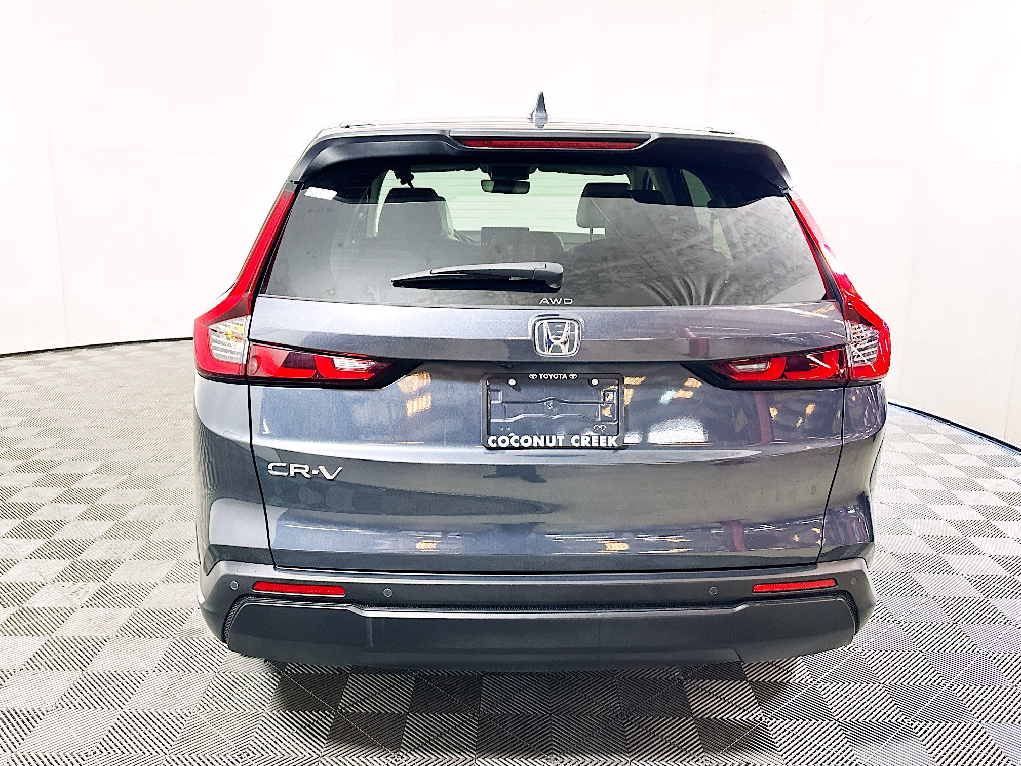 Used 2024 Honda CR-V EX-L image 4