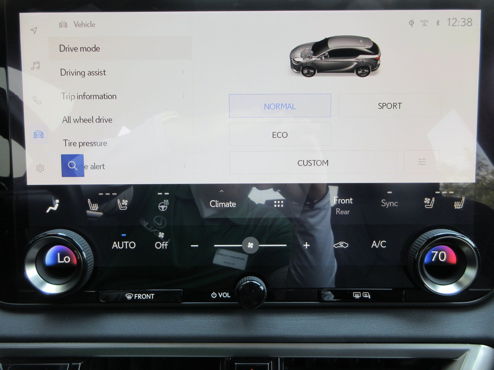 Used 2023 Lexus RX 350 Premium w/ Cold Area Package AWD/4WD image 39