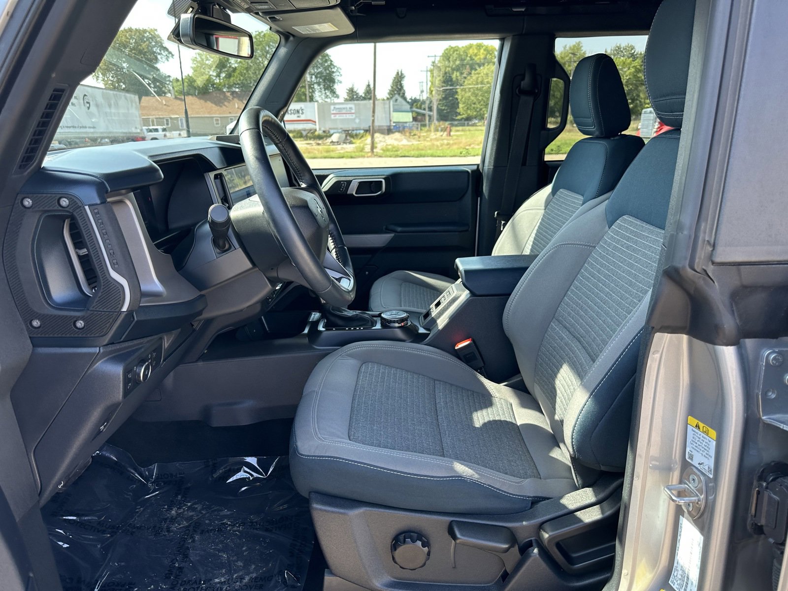 Used 2022 Ford Bronco Outer Banks image 12