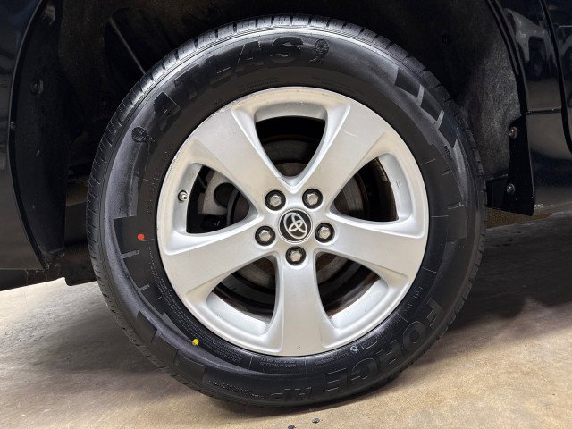 Used 2020 Toyota Sienna L image 36