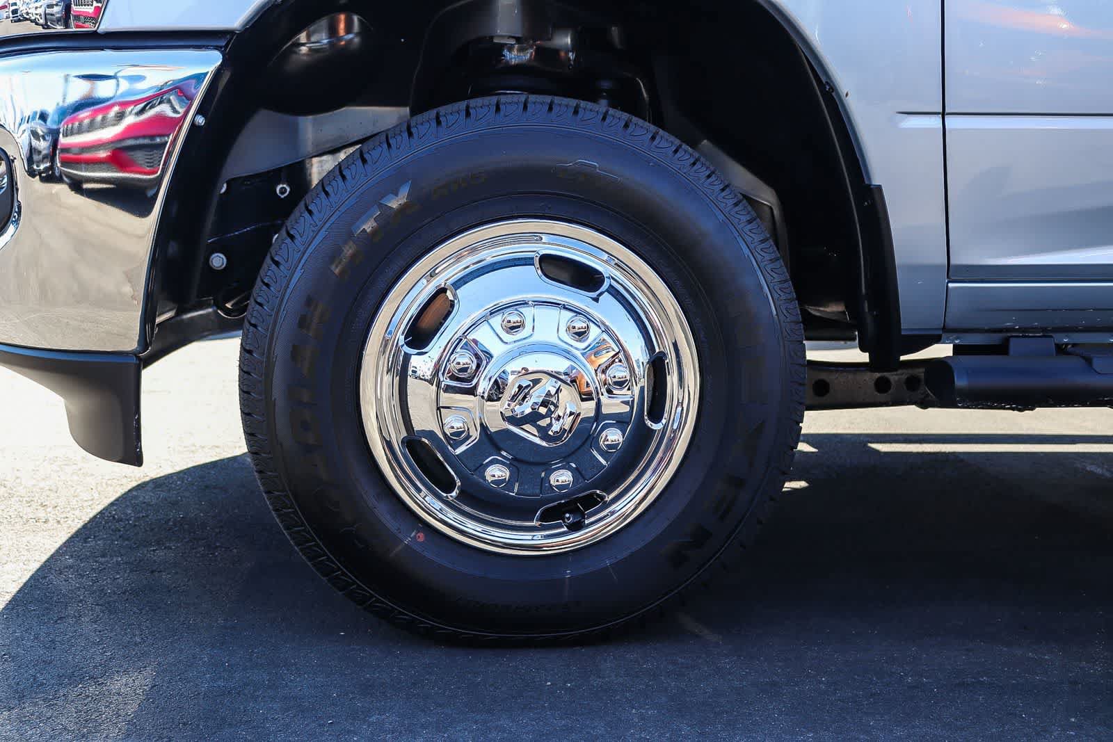 New 2027 RAM 3500 Tradesman AWD/4WD image 10