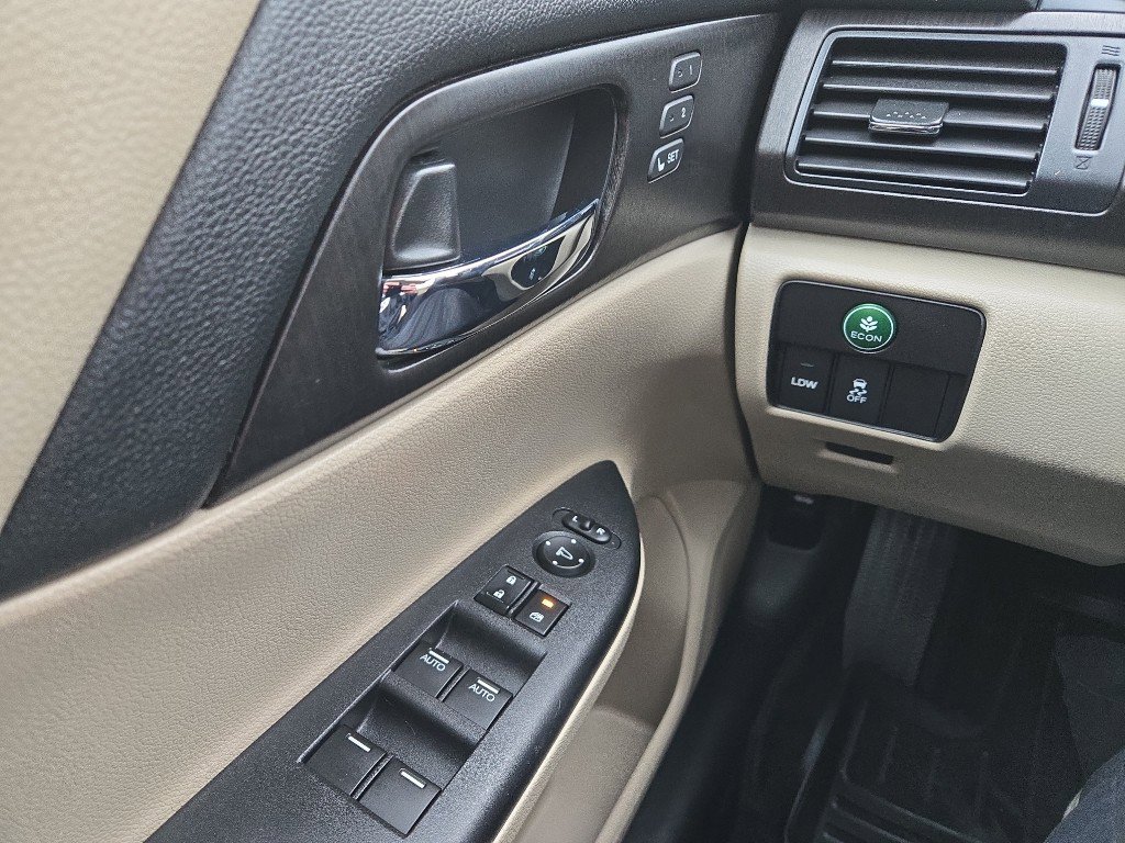 Used 2015 Honda Accord EX-L image 19