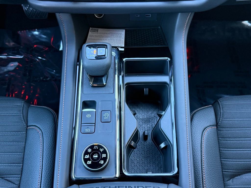 New 2025 Nissan Pathfinder Rock Creek image 23