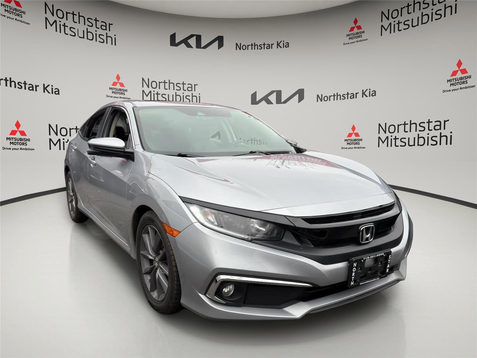Used 2019 Honda Civic EX-L image 5