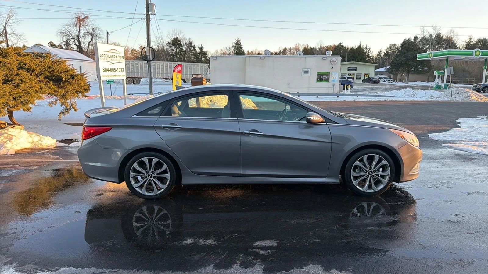 Used 2014 Hyundai Sonata SE image 8