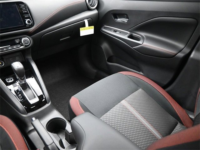 New 2025 Nissan Versa SR w/ Trunk Package image 11