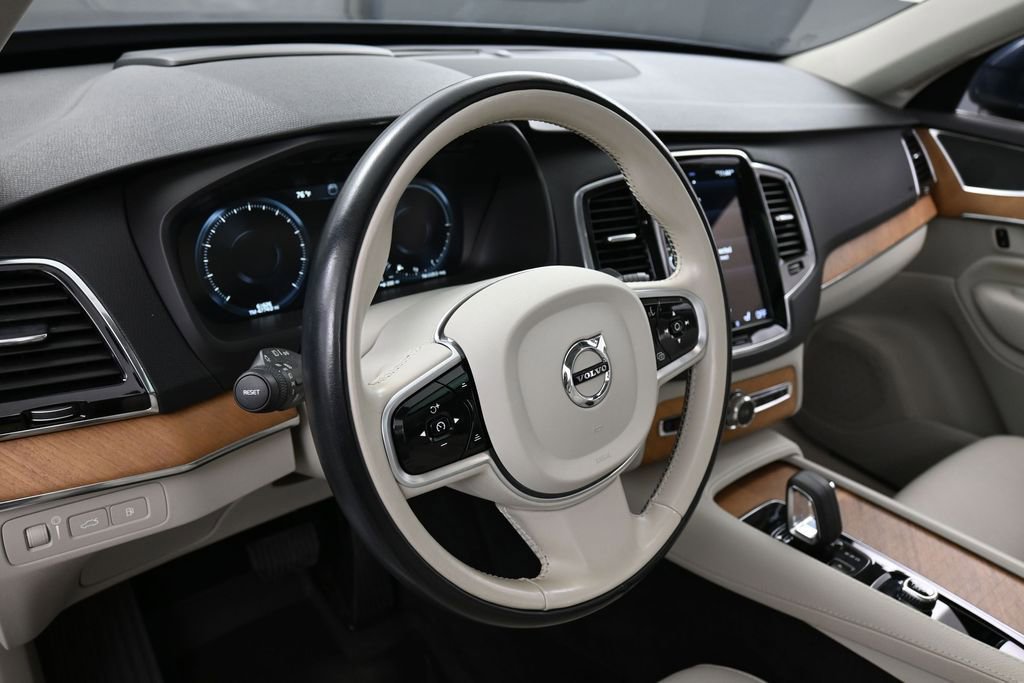 Used 2022 Volvo XC90 T8 Inscription Expression w/ Advanced Package AWD/4WD image 18