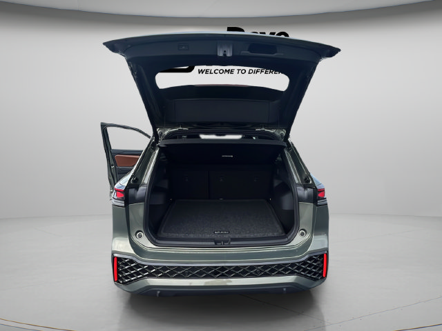 New 2026 Volkswagen Tiguan SEL R-Line AWD/4WD image 25