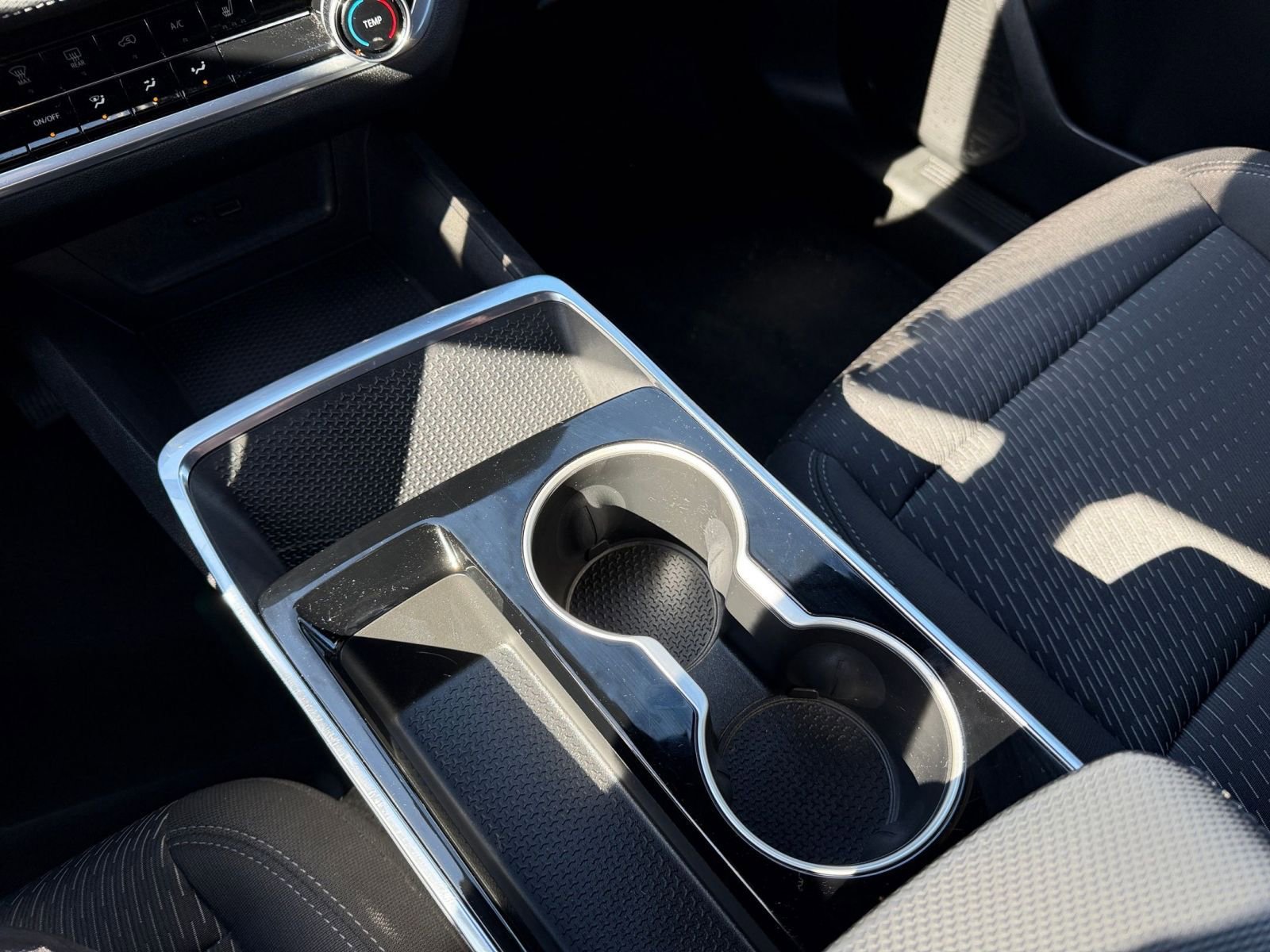 Used 2025 Chevrolet Equinox LT image 41