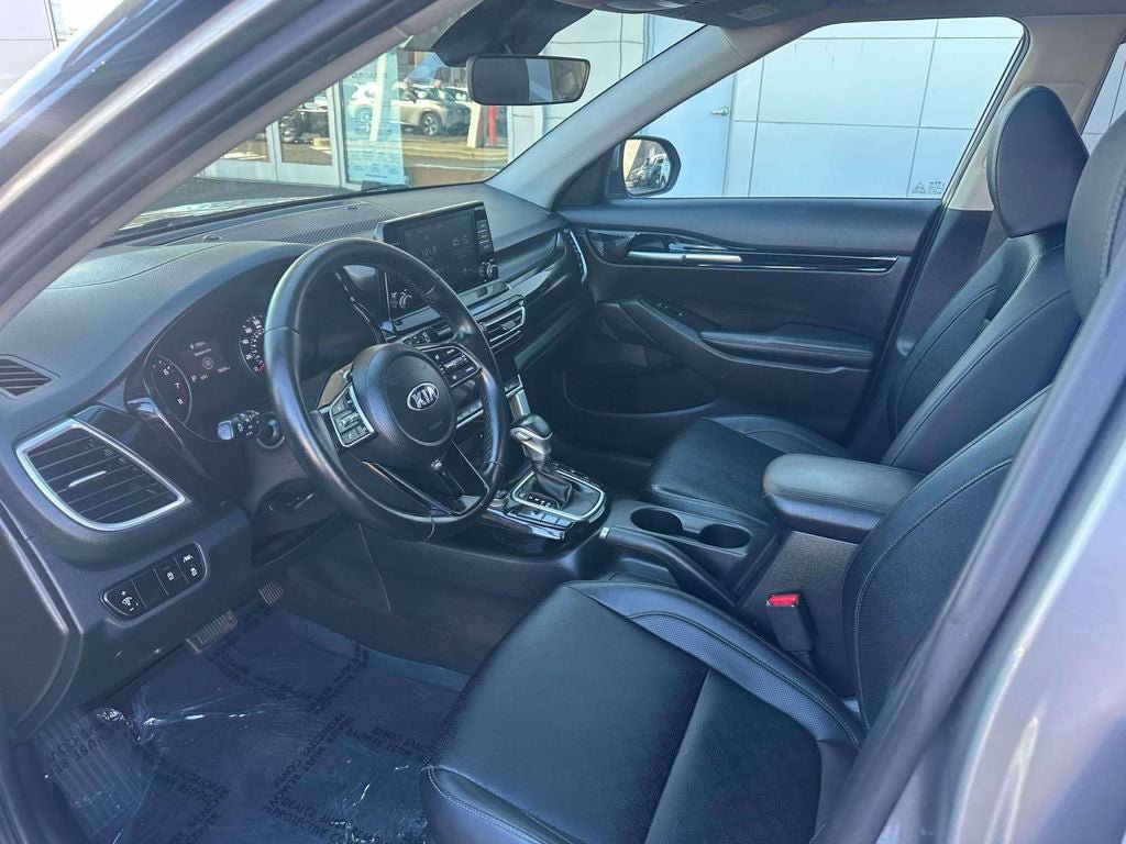 Used 2021 Kia Seltos EX image 15