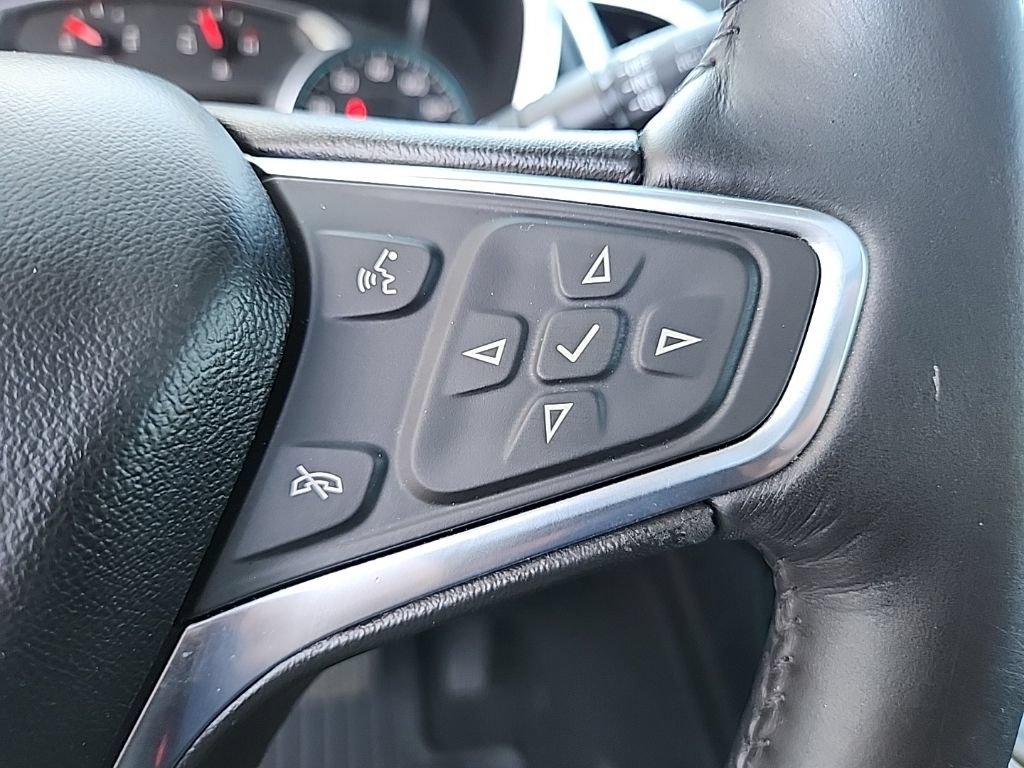 Used 2018 Chevrolet Equinox Premier AWD/4WD image 16