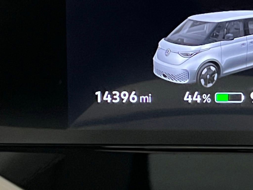 Used 2025 Volkswagen ID. Buzz 1st Edition image 25