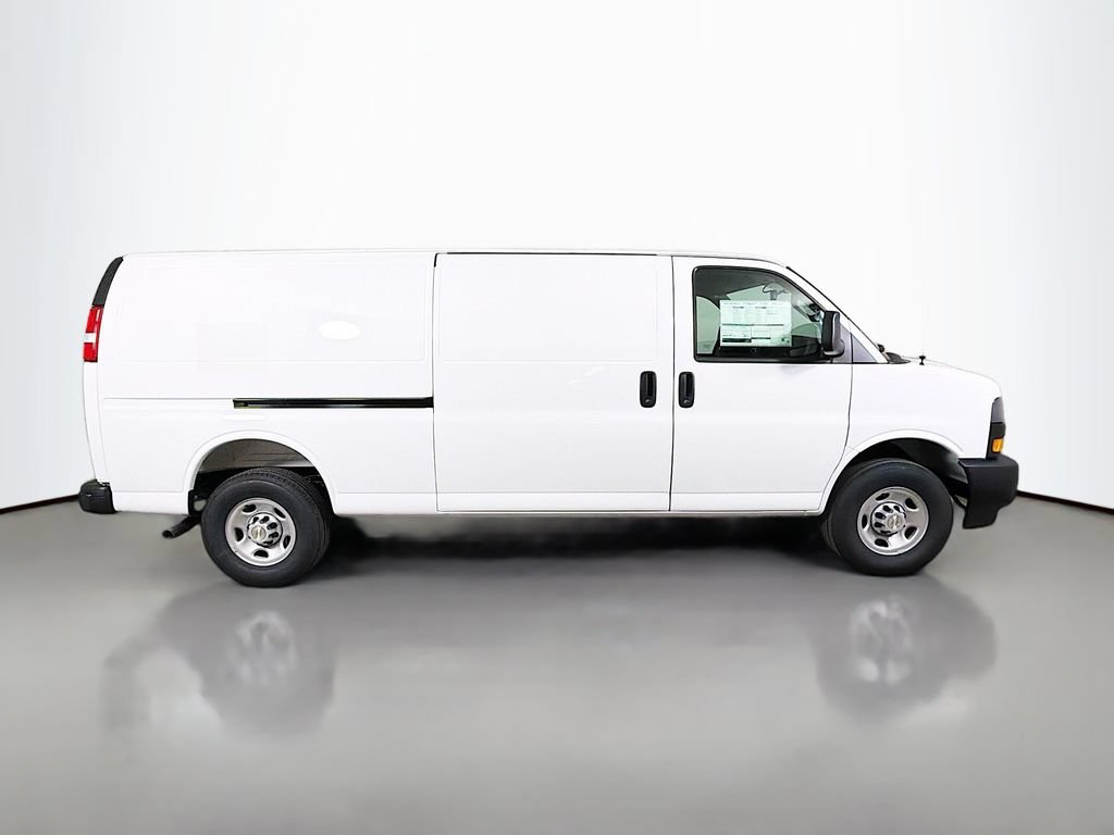 New 2026 Chevrolet Express 3500 Extended w/ Driver Convenience Package RWD image 4