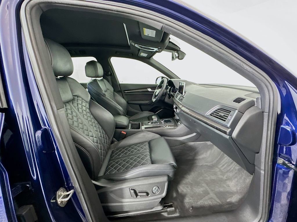 Used 2020 Audi SQ5 Premium Plus w/ Premium Plus Package image 30