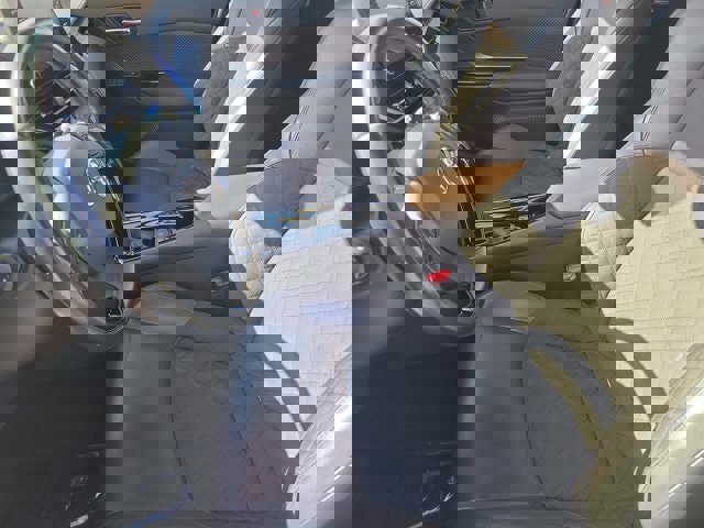 Used 2019 Toyota C-HR Limited image 19