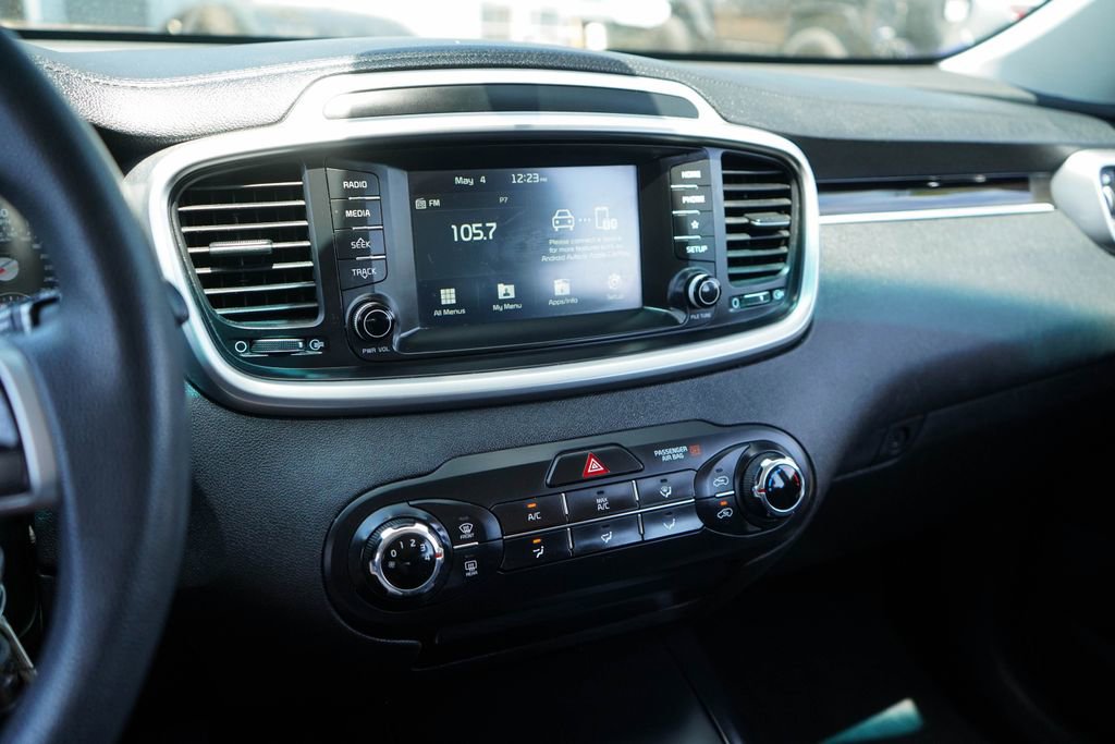Used 2019 Kia Sorento L FWD image 8