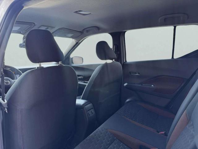 Used 2024 Nissan Kicks SR FWD image 34