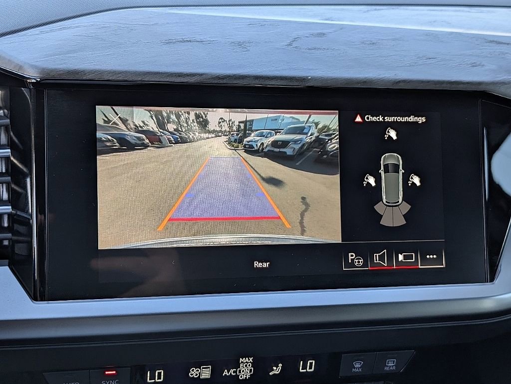 Used 2022 Audi Q4 e-tron Premium Plus image 32