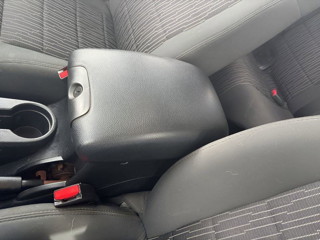 Used 2012 Jeep Wrangler Unlimited Sahara w/ Dual Top Group image 31