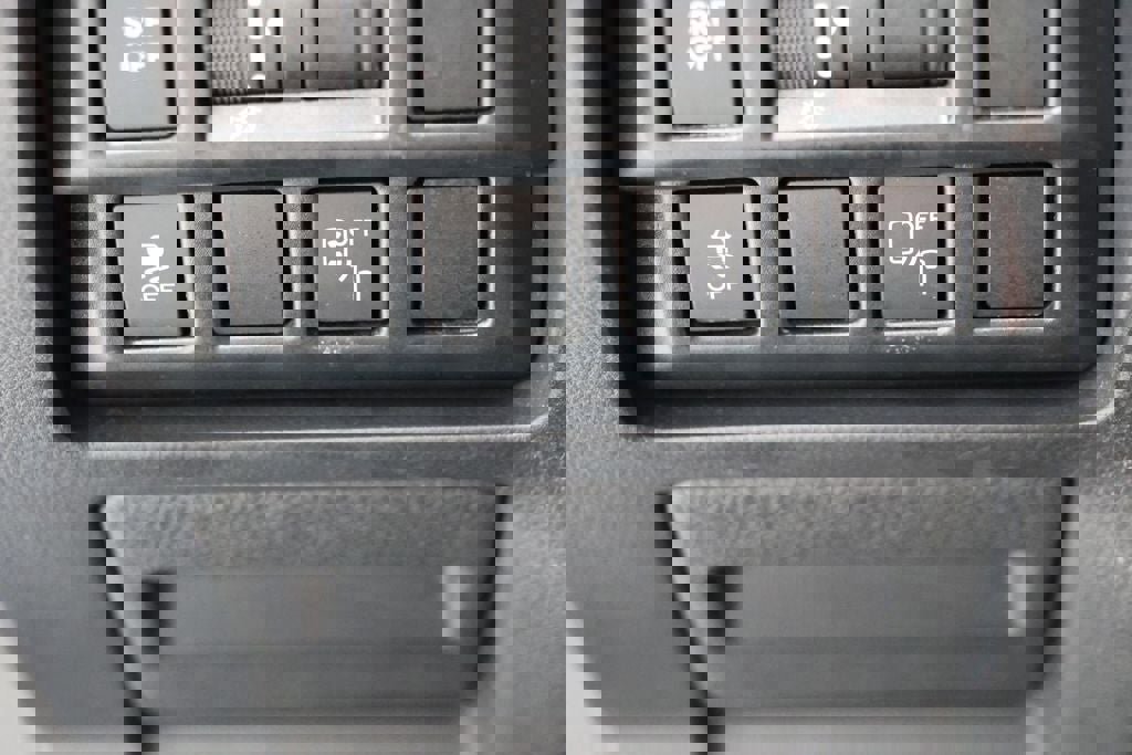 Used 2019 Subaru Crosstrek 2.0i Premium w/ Eyesight System AWD/4WD image 26