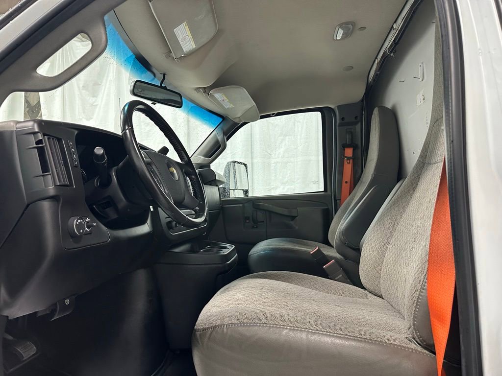 Used 2022 Chevrolet Express 3500 w/ Power Convenience Package image 15