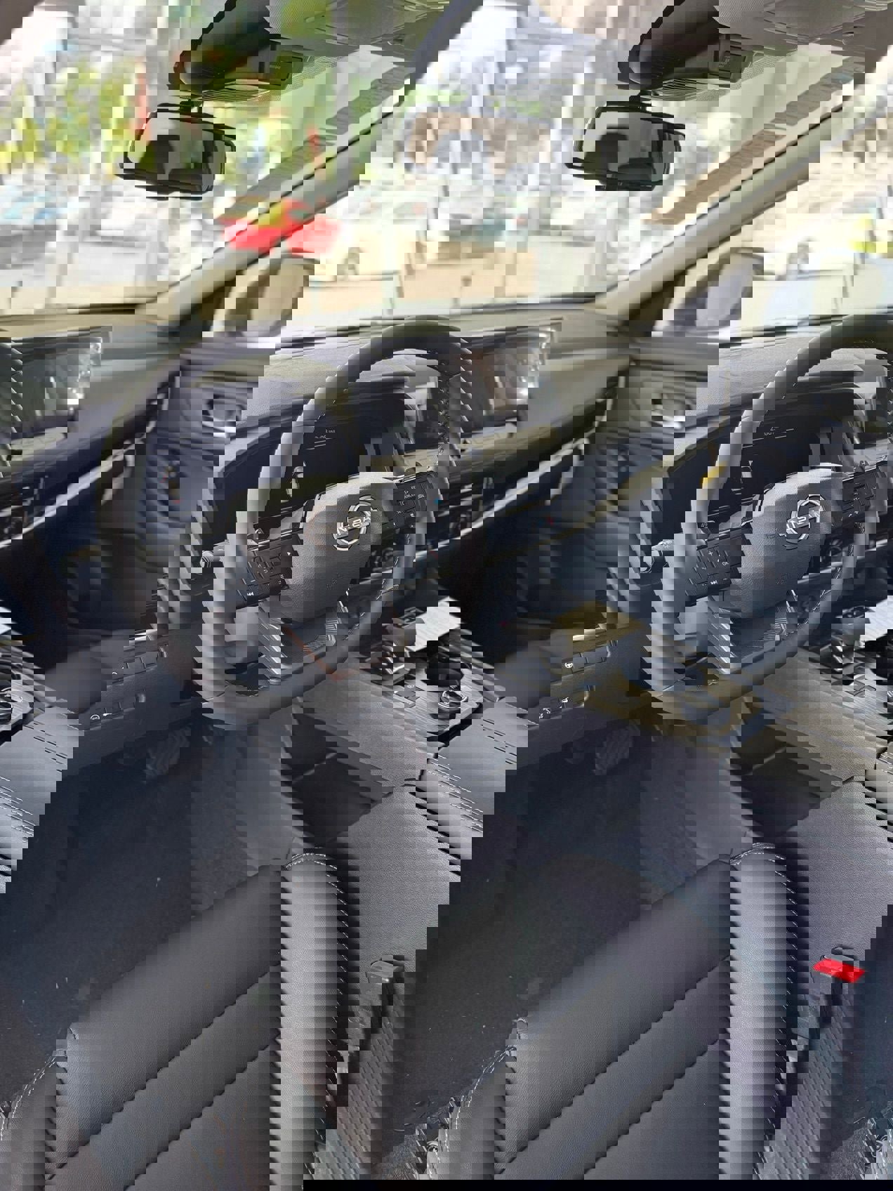 New 2025 Nissan Rogue SL image 17