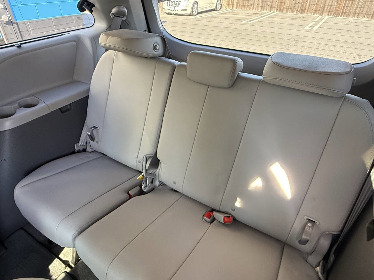 Used 2017 Toyota Sienna image 16