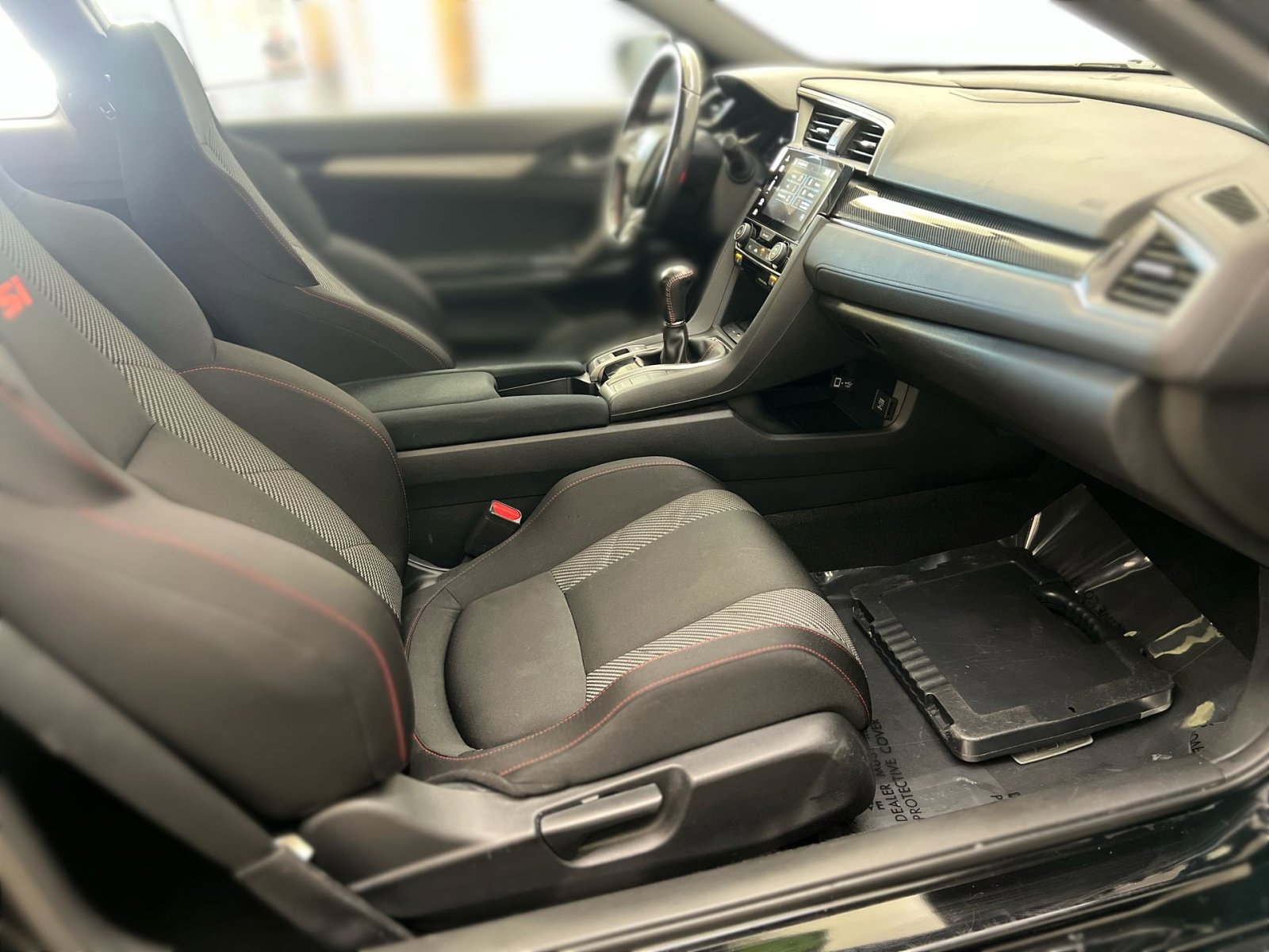 Used 2018 Honda Civic Si image 25