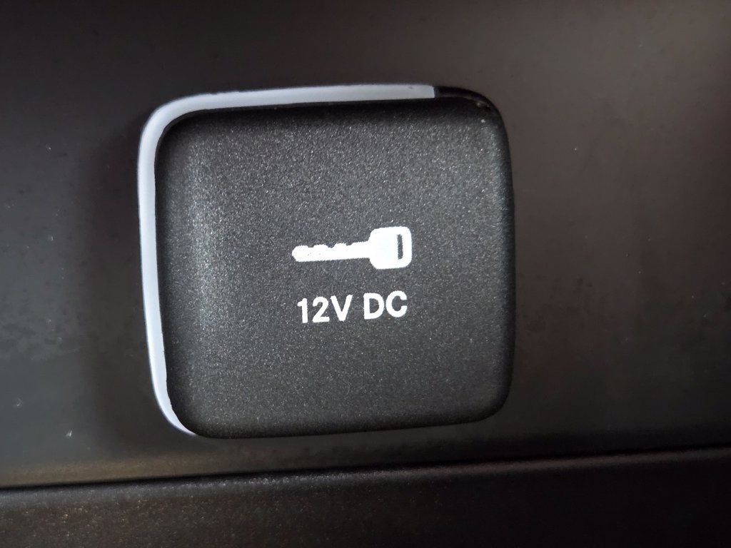 Used 2024 Jeep Grand Cherokee Limited AWD/4WD image 12