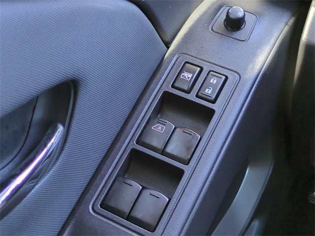 Used 2024 Nissan Frontier SL w/ Technology Package image 23