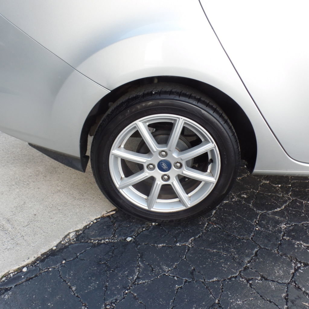 Used 2019 Ford Fiesta SE w/ Equipment Group 201A image 17