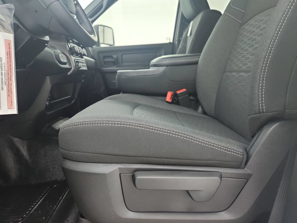 New 2026 RAM 3500 Tradesman w/ Chrome Appearance Group A AWD/4WD image 12