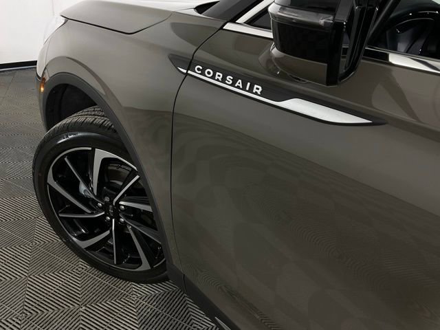 Used 2025 Lincoln Corsair Reserve AWD/4WD image 40