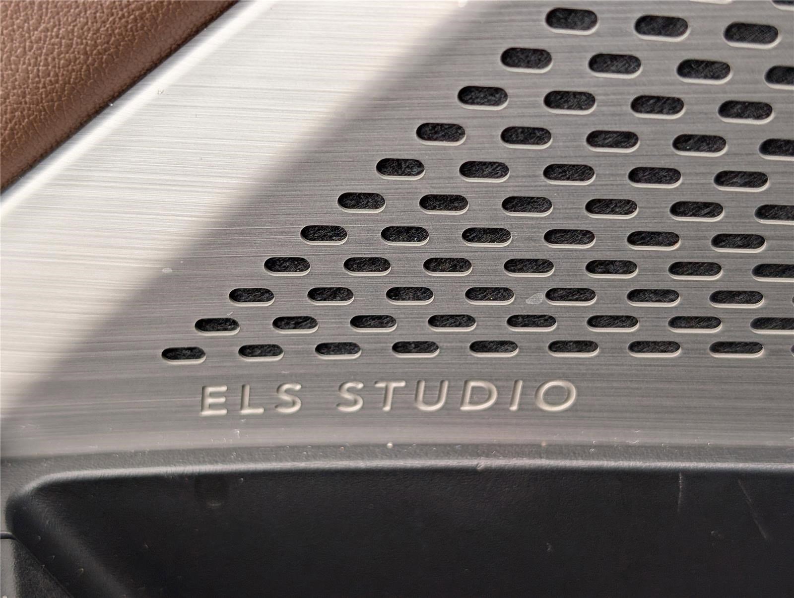 Used 2022 Acura MDX SH-AWD w/ Technology Package image 22