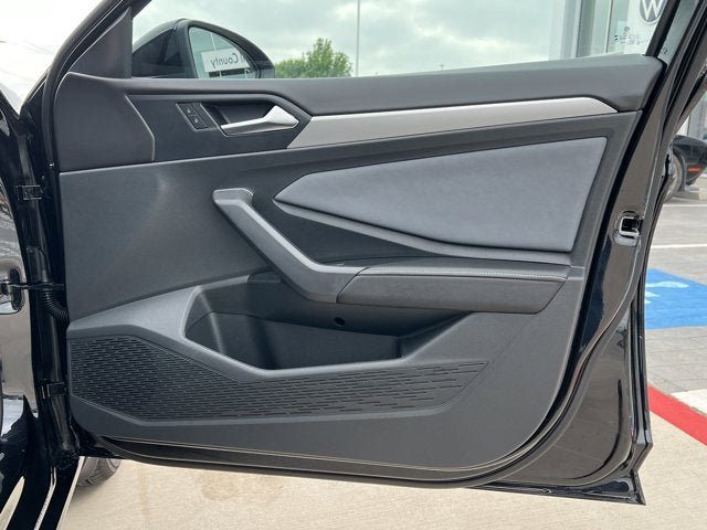 New 2025 Volkswagen Jetta SE image 27