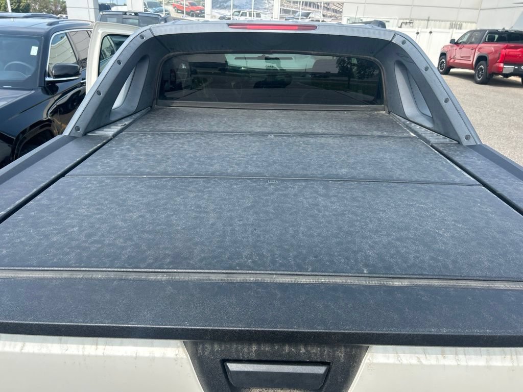 Used 2010 Chevrolet Avalanche LTZ AWD/4WD image 12