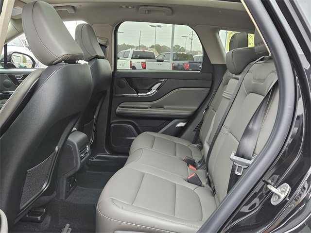 New 2025 Lincoln Corsair Premiere w/ Equipment Group 101A image 6