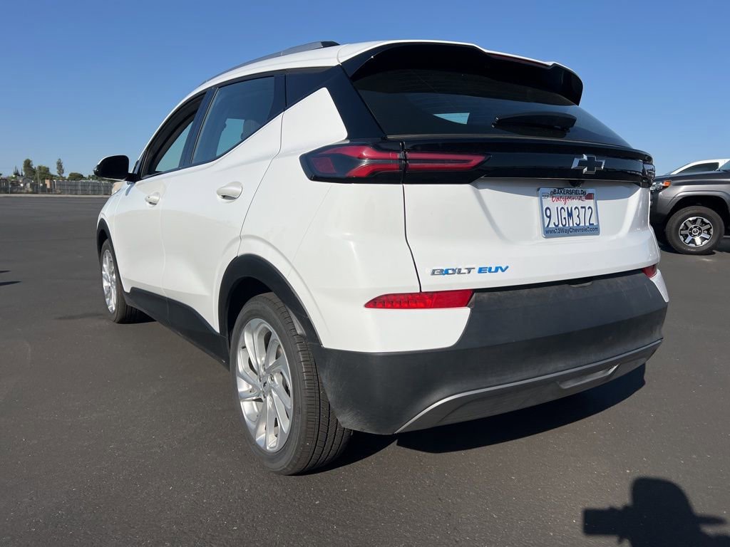 Used 2023 Chevrolet Bolt EUV LT image 7
