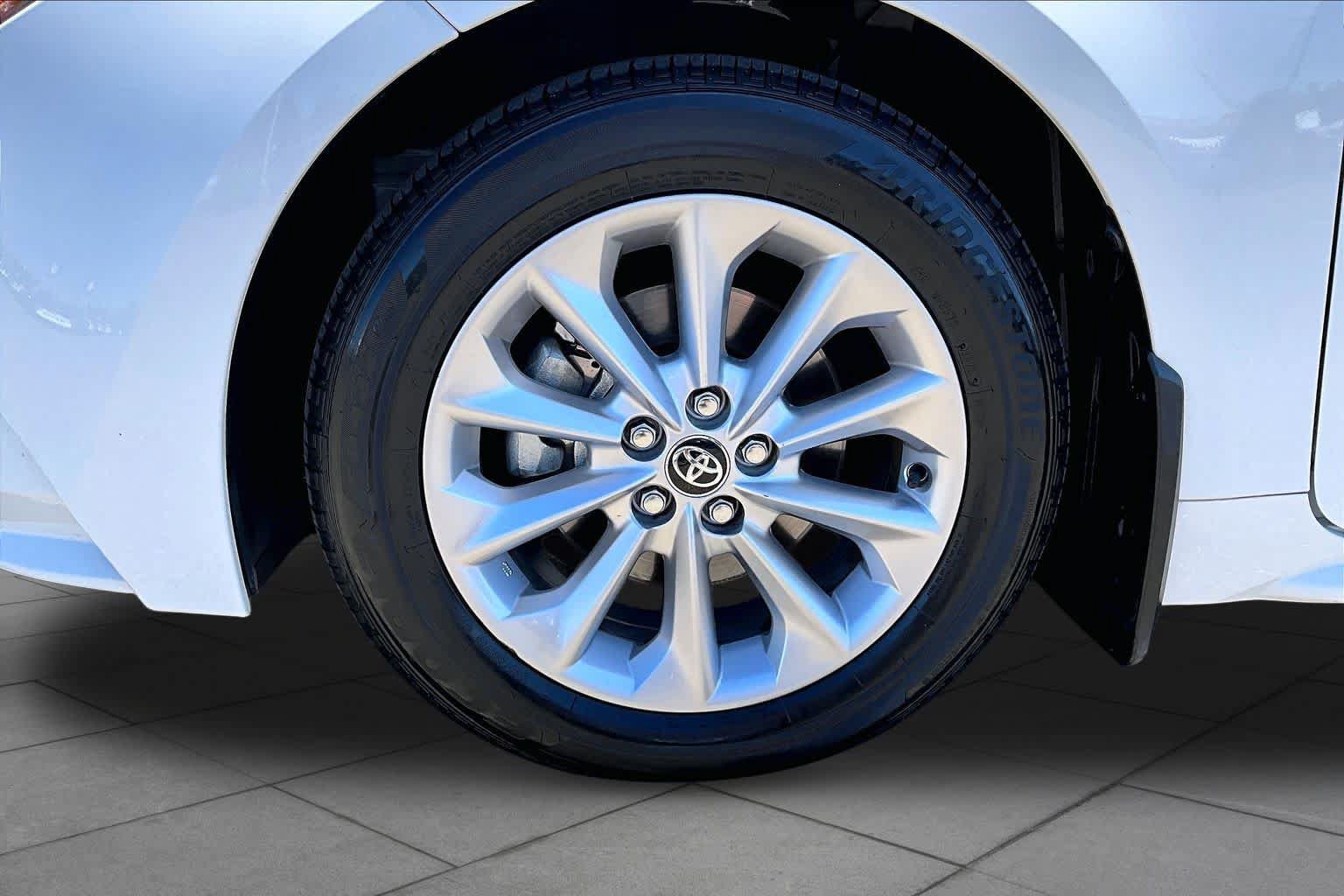 Certified 2022 Toyota Corolla LE w/ LE Convenience Package FWD image 10