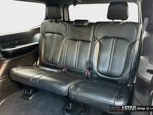 Used 2023 Jeep Wagoneer Series III w/ Flexible Seating Group RWD image 21