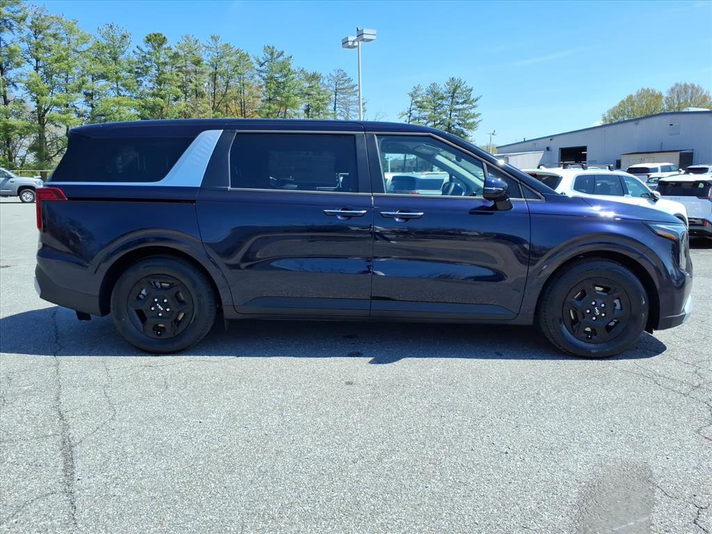 New 2026 Kia Carnival image 3