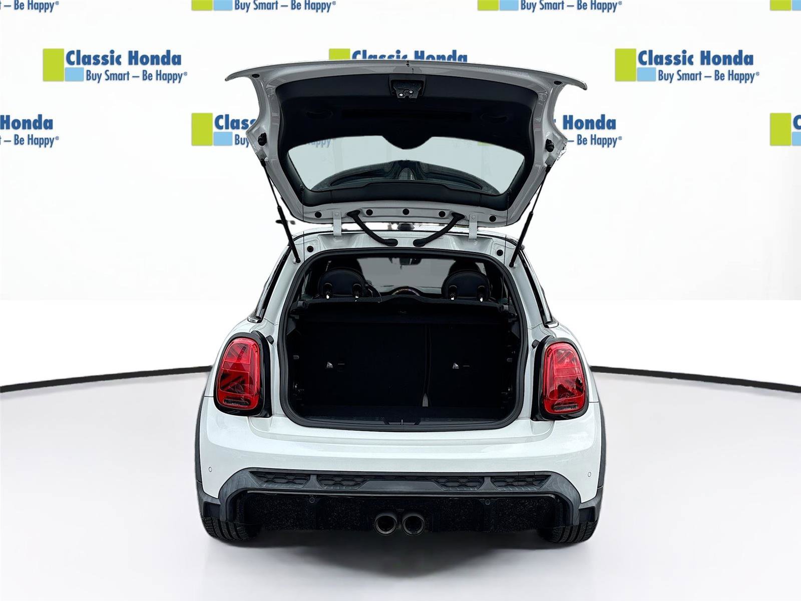 Used 2023 MINI Cooper John Cooper Works FWD image 31
