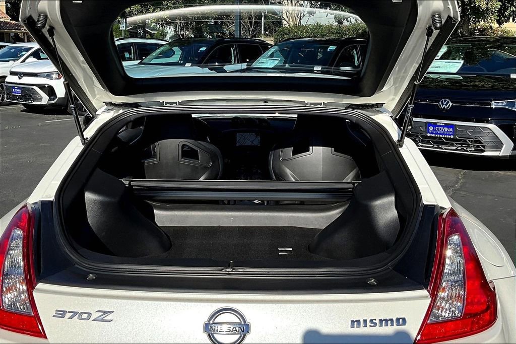 Used 2016 Nissan 370Z NISMO image 20