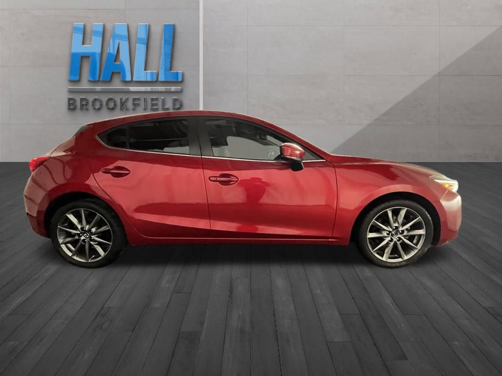 Used 2018 MAZDA MAZDA3 Grand Touring w/ Premium Equipment Package image 5