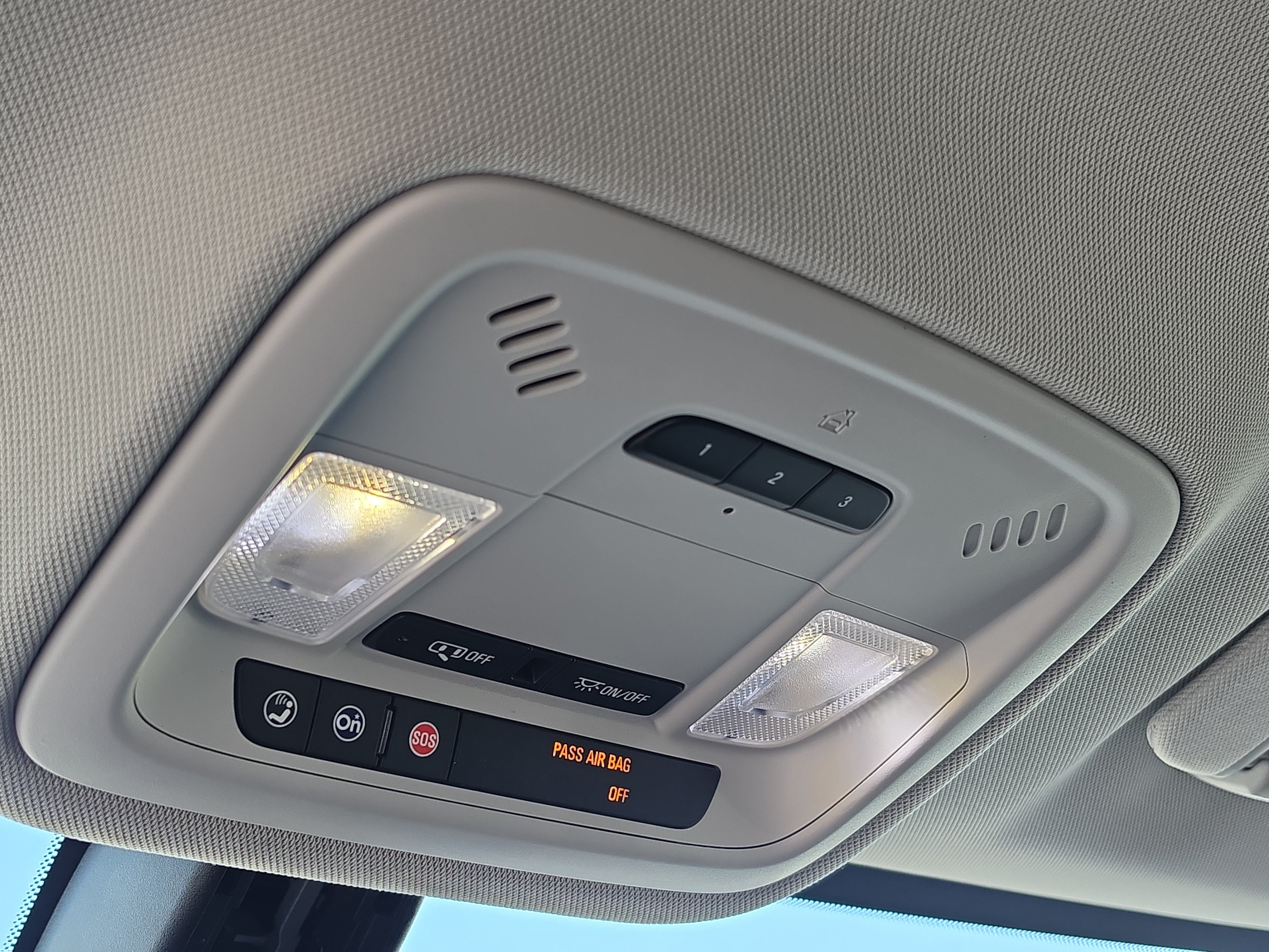 Certified 2018 Chevrolet Traverse LT AWD/4WD image 32