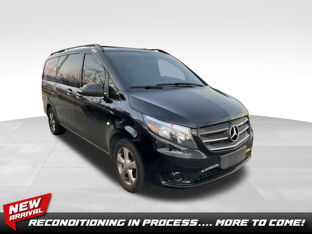 Used 2018 Mercedes-Benz Metris Passenger image 1