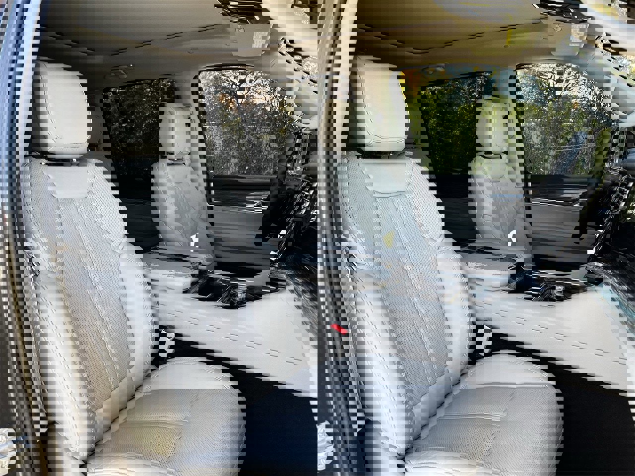 Used 2022 Jeep Wagoneer Series III w/ Premium Group I image 26