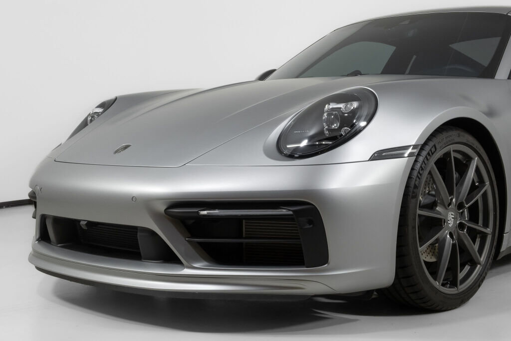 Used 2024 Porsche 911 Carrera T image 15